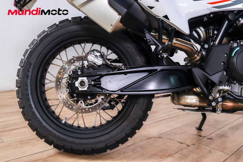 Motorbike image 3