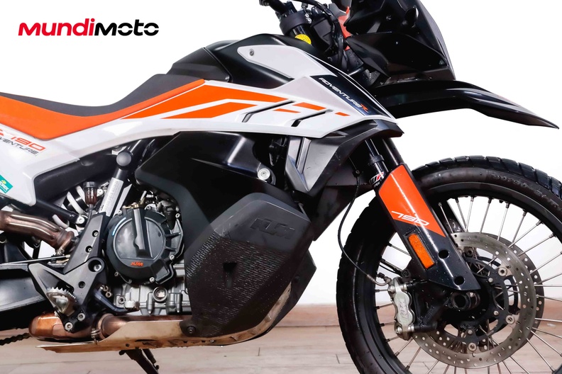 Motorbike image 10