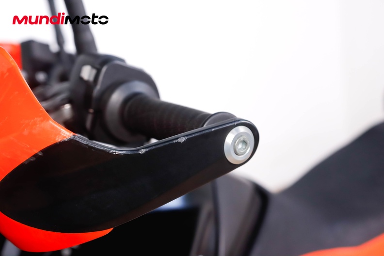 Motorbike image 14