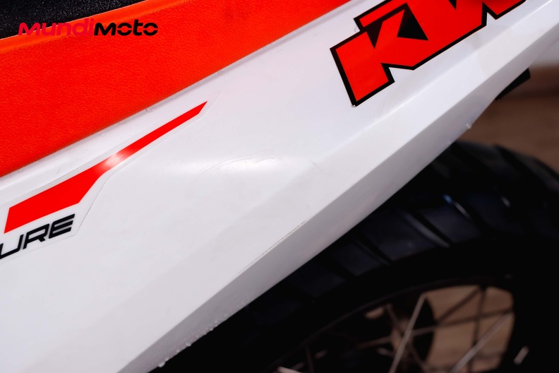 Motorbike image 15