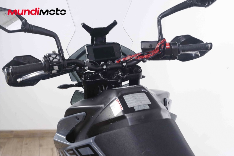 Motorbike image 10