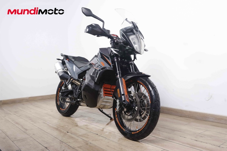 Motorbike image 1