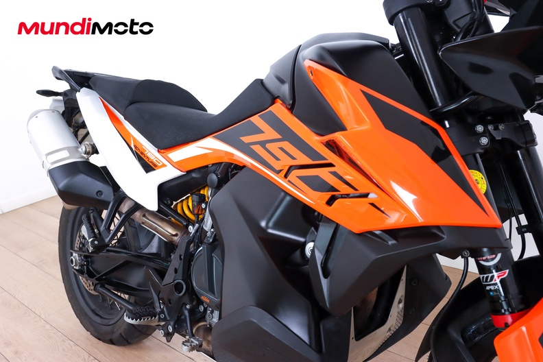 Motorbike image 13