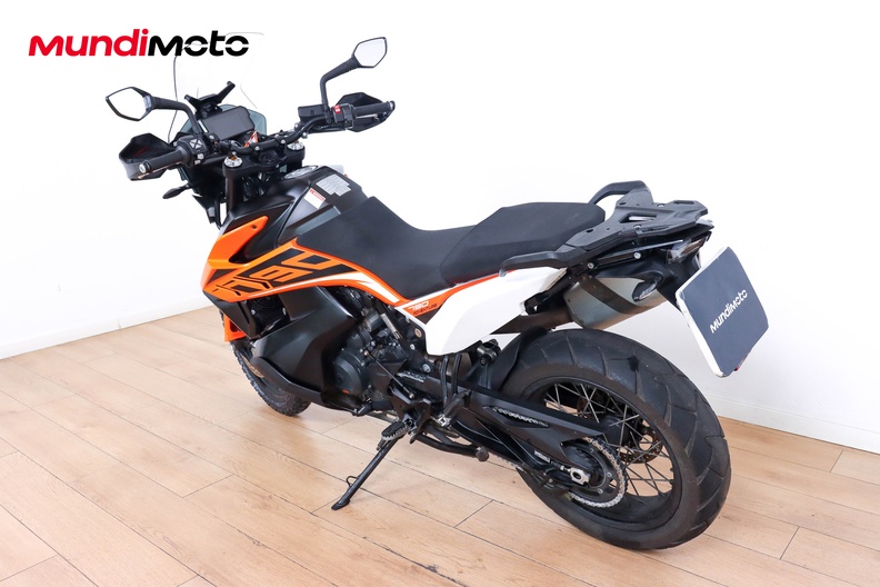 Motorbike image 6