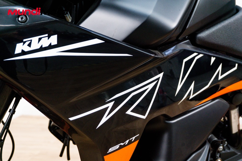 Motorbike image 13