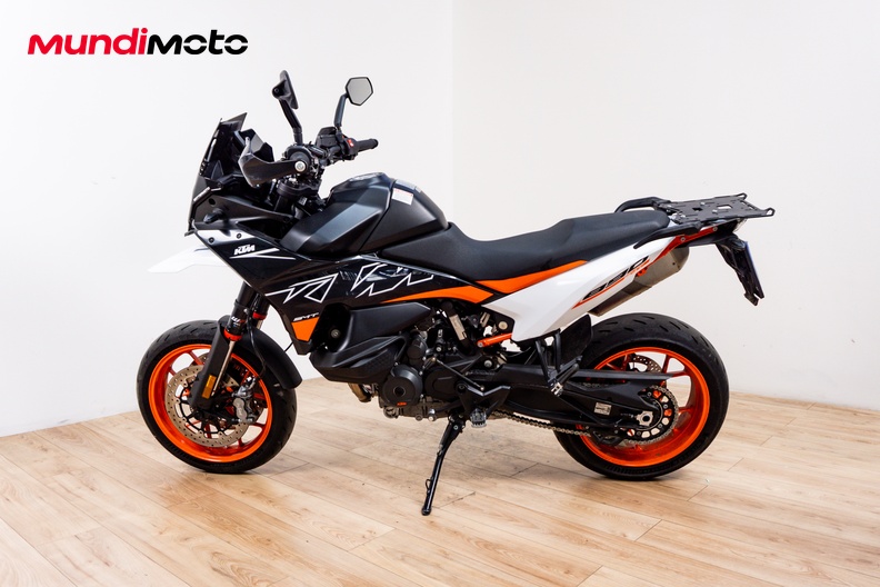 Motorbike image 5