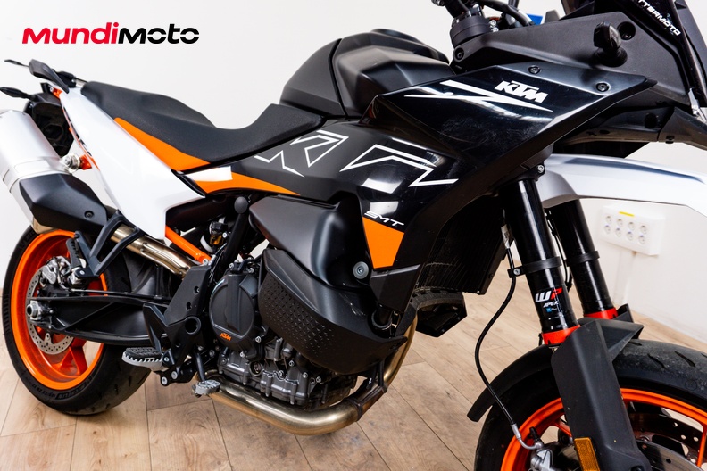 Motorbike image 4
