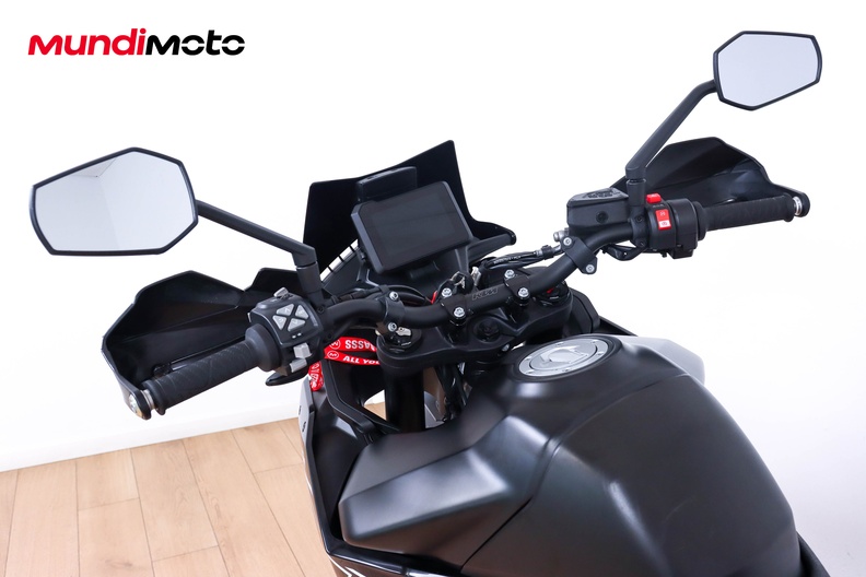 Motorbike image 10