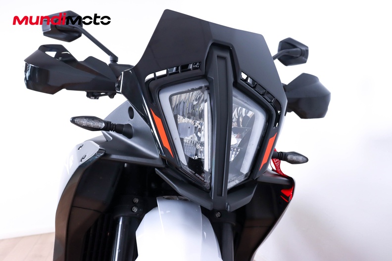 Motorbike image 4