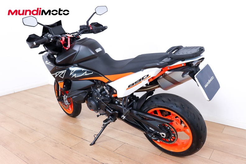 Motorbike image 6