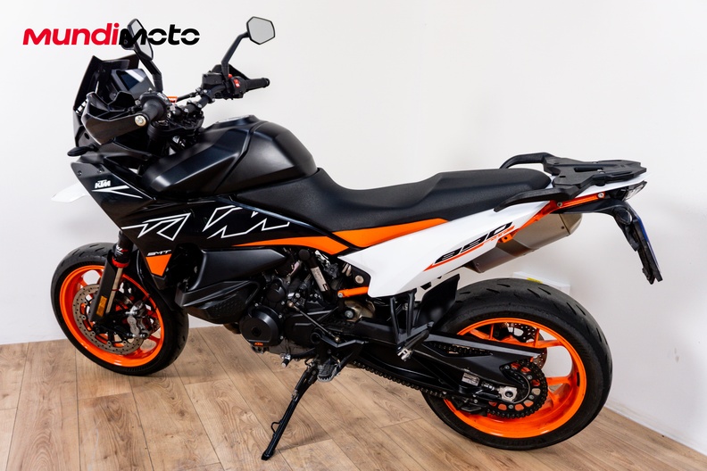 Motorbike image 7