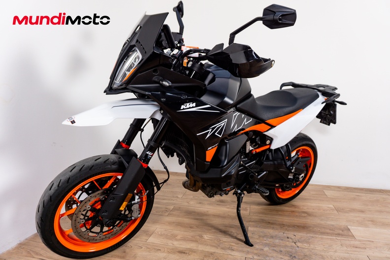 Motorbike image 6