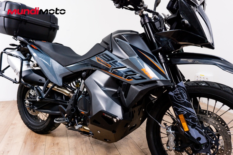 Motorbike image 4