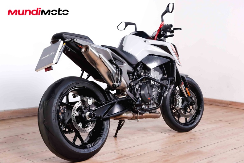 Motorbike image 2
