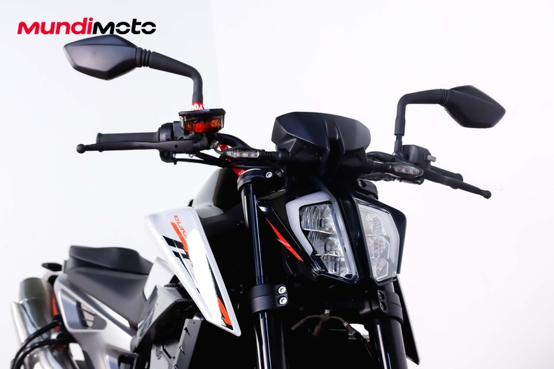 Motorbike image 4