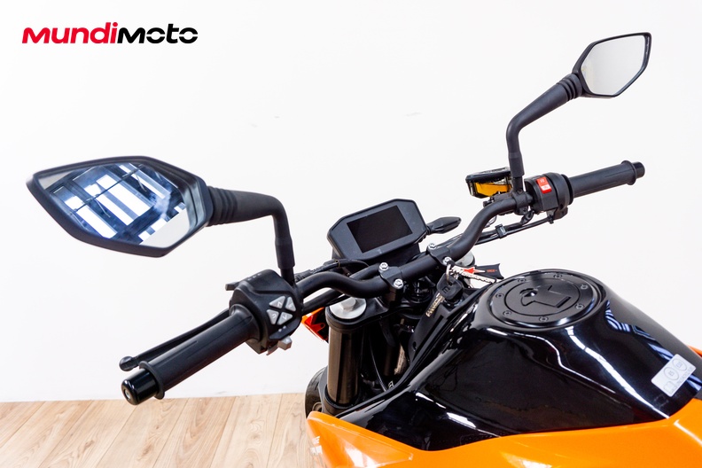 Motorbike image 10