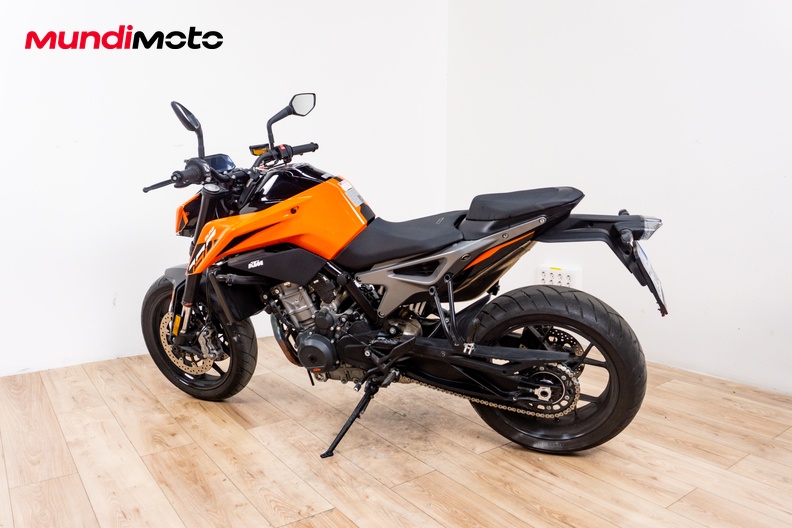 Motorbike image 7