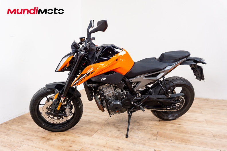 Motorbike image 6