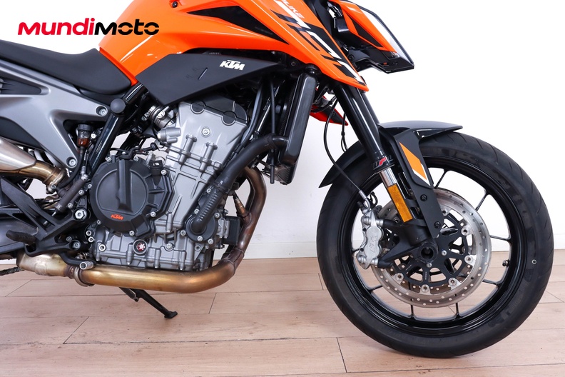 Motorbike image 13