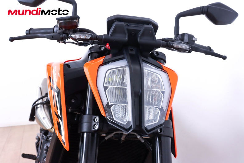 Motorbike image 4