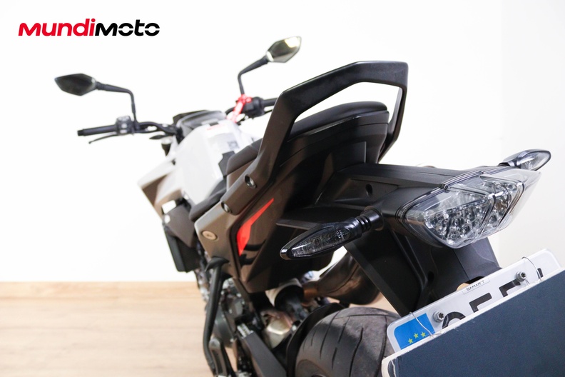 Motorbike image 9
