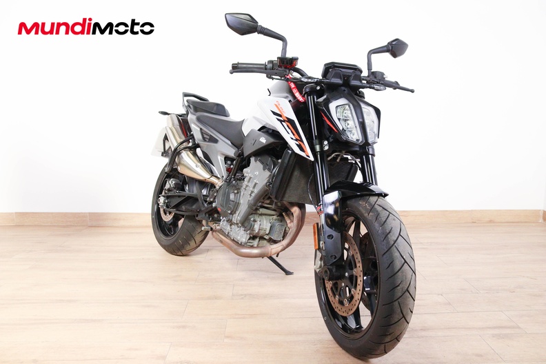 Motorbike image 2