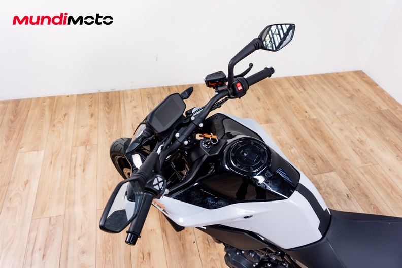 Motorbike image 10