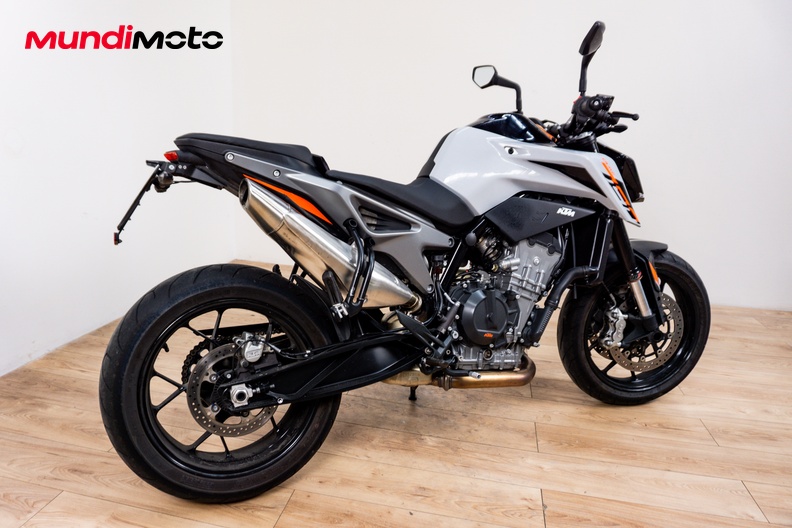 Motorbike image 2