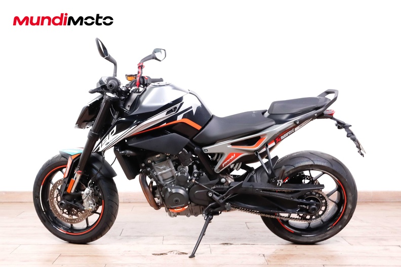 Motorbike image 5