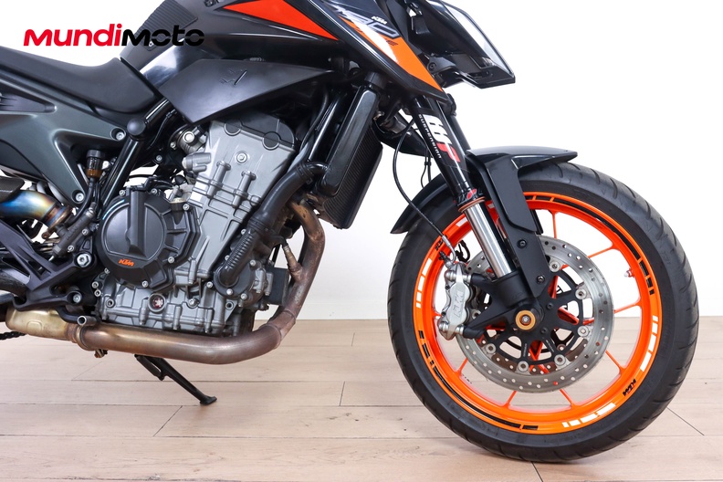 Motorbike image 13