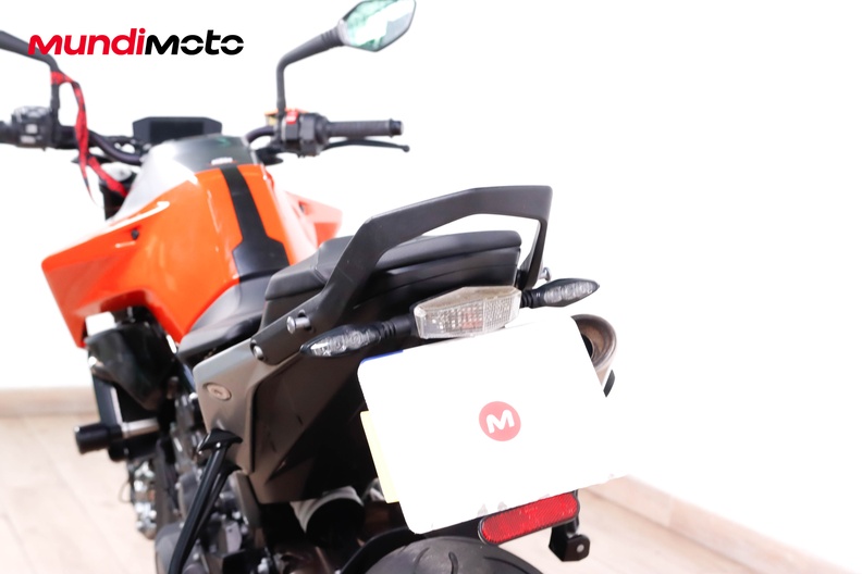 Motorbike image 8