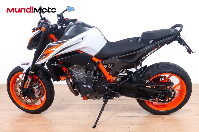 Motorbike image 5