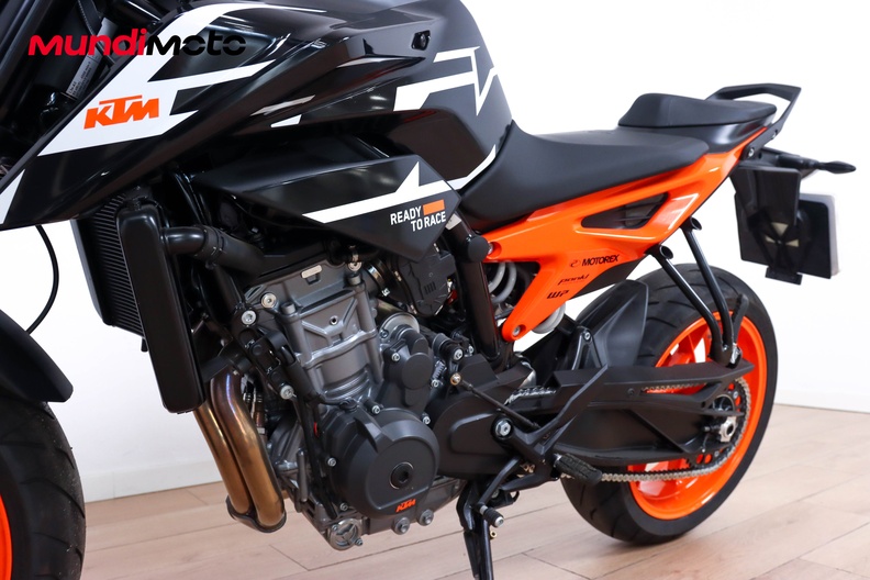 Motorbike image 8