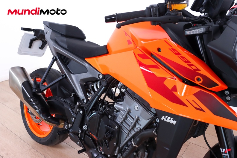 Motorbike image 13
