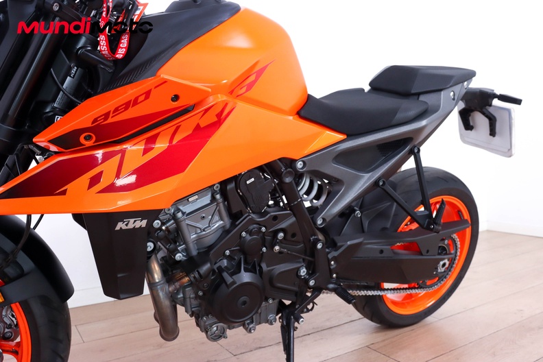 Motorbike image 8