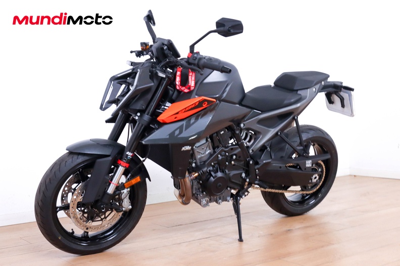 Motorbike image 7