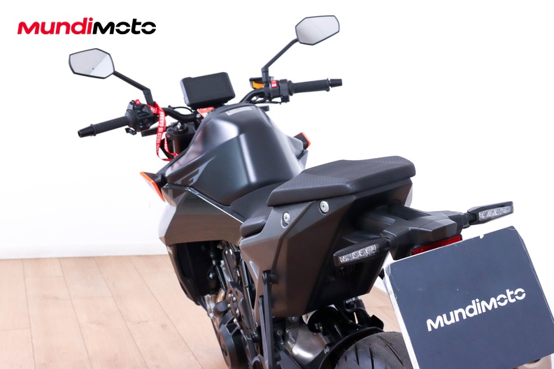 Motorbike image 9