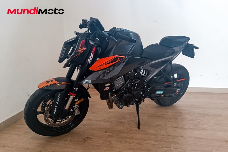 Motorbike image 8