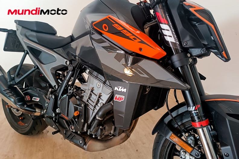 Motorbike image 4