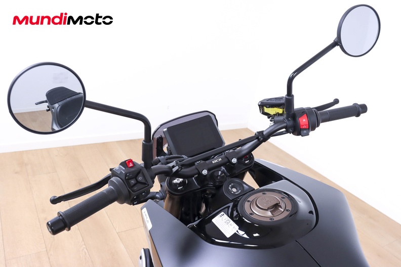 Motorbike image 10