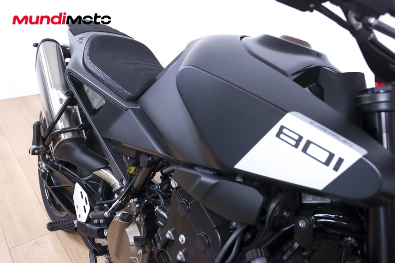 Motorbike image 13