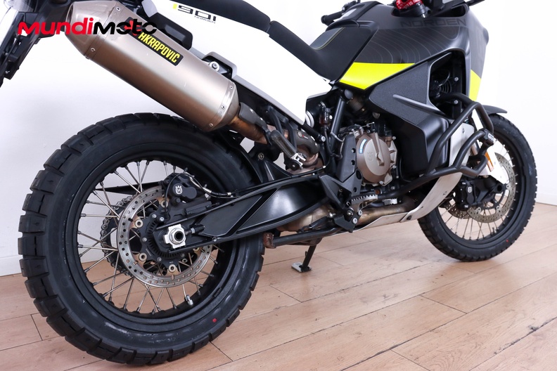 Motorbike image 3