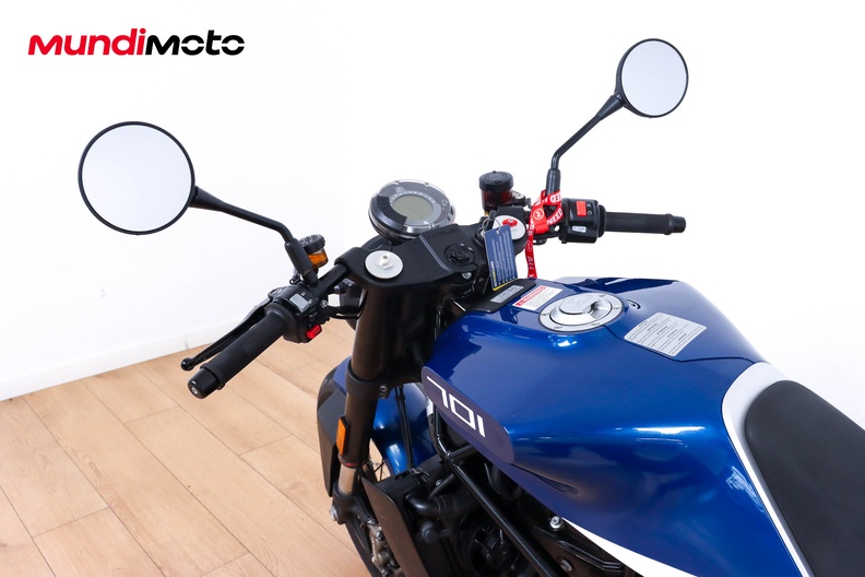 Motorbike image 10