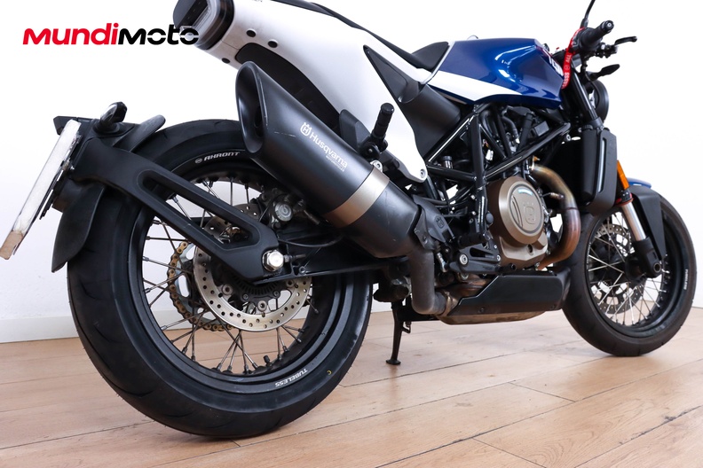 Motorbike image 3