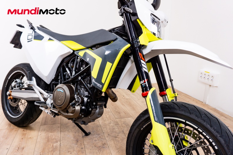 Motorbike image 4