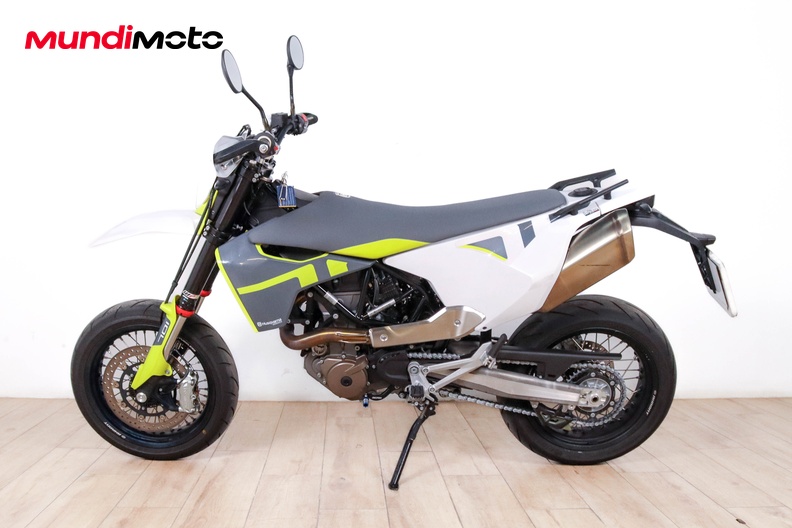 Motorbike image 5
