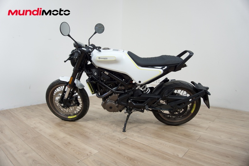 Motorbike image 5