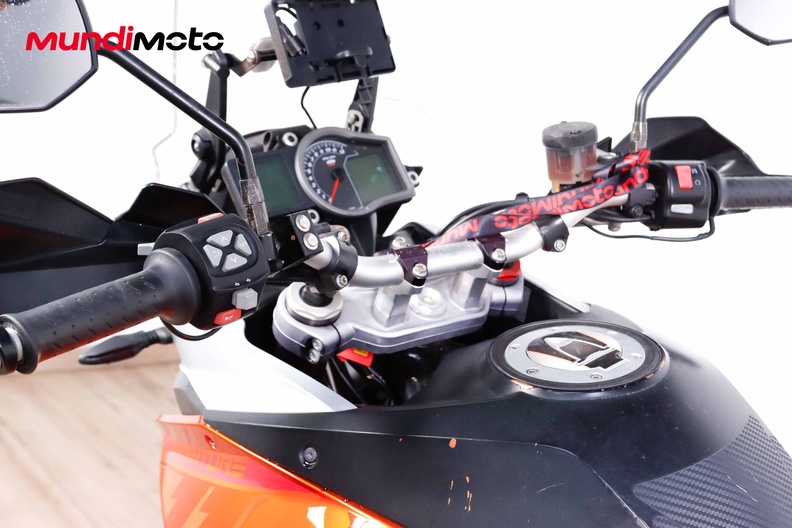 Motorbike image 10