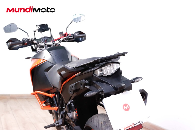Motorbike image 8