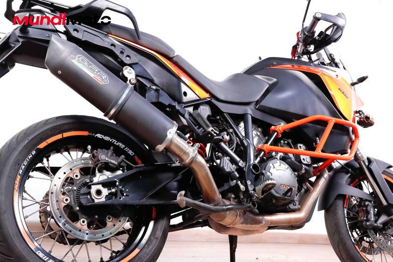 Motorbike image 3
